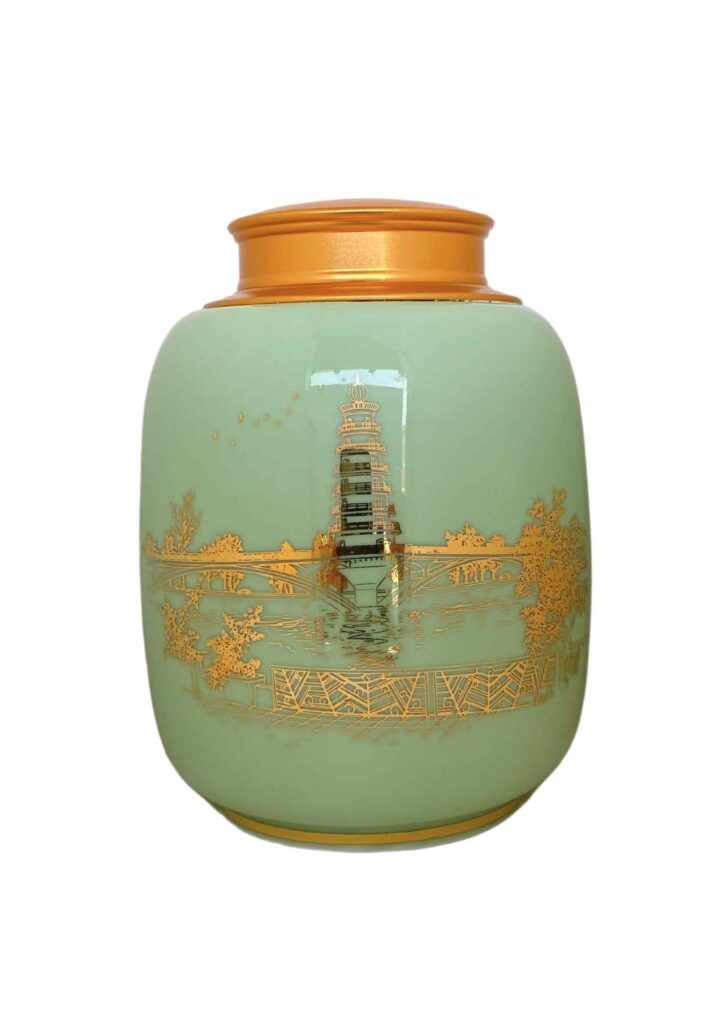 Hũ Trà Men Ngọc 19s2- Hoạ Tiết Cầu Vàng Vàng Kim