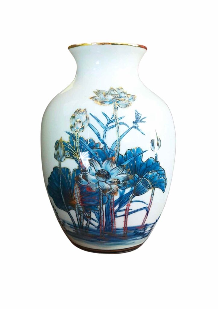 M10 - Bình Hoa Sứ Trắng Hoạ Tiết Hoa Sen Vàng Kim