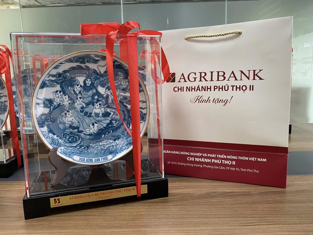 Ngọc Đất Tổ đồng hành cùng Agribank tại cuộc thi “Cán Bộ Tài Năng Thanh Lịch” khu vực Trung du và miền núi phía Bắc