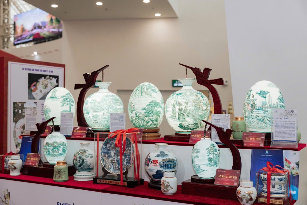 Ngọc Đất Tổ trưng bày tại VEC trong chương trình 80 NĂM HÀNH TRÌNH ĐỘC LẬP - TỰ DO - HẠNH PHÚC